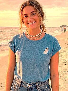 Shein T shirt Ladies  top  Size Medum soft/cool